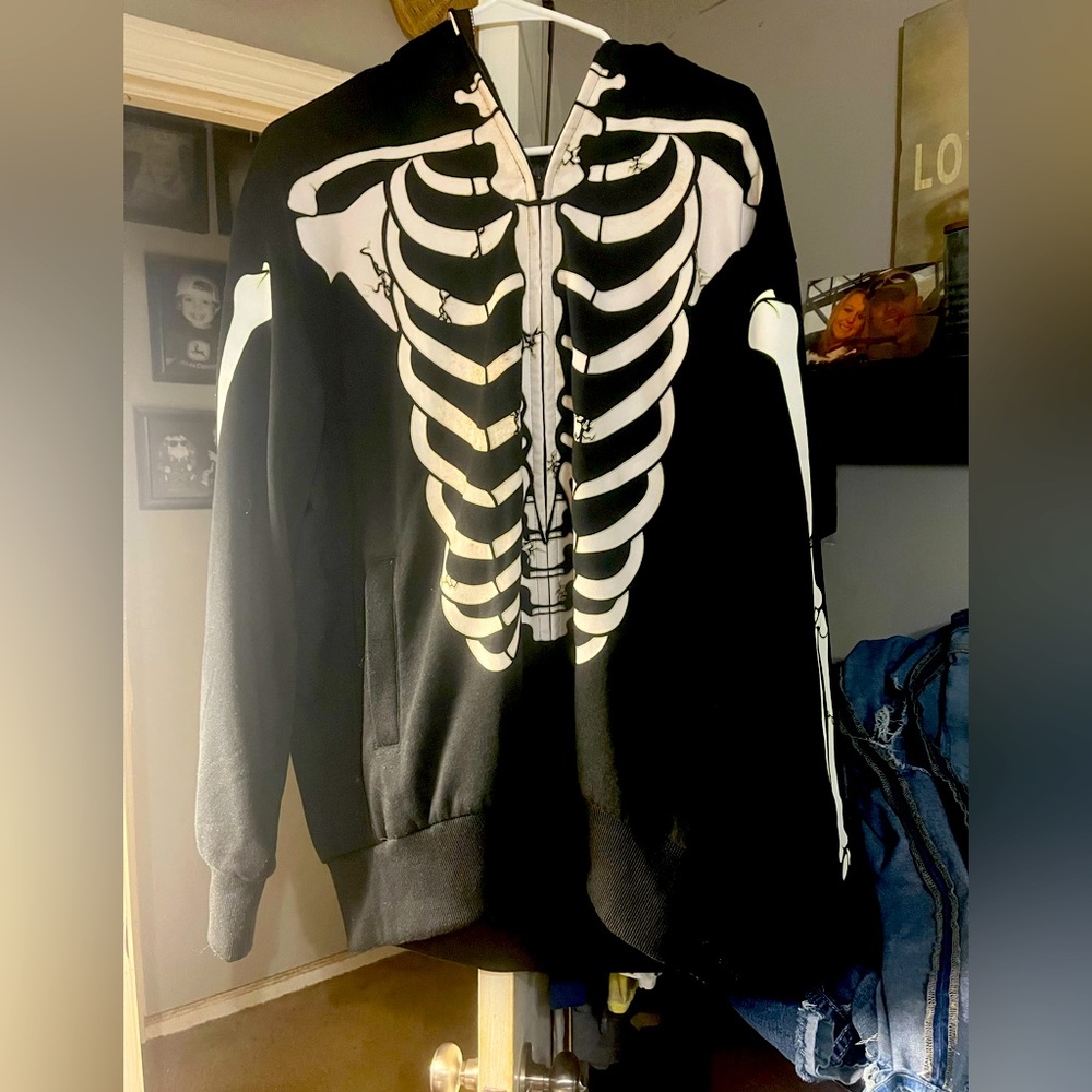 Mens Glow in the Dark Skeleton Hoodie Size XL worn once